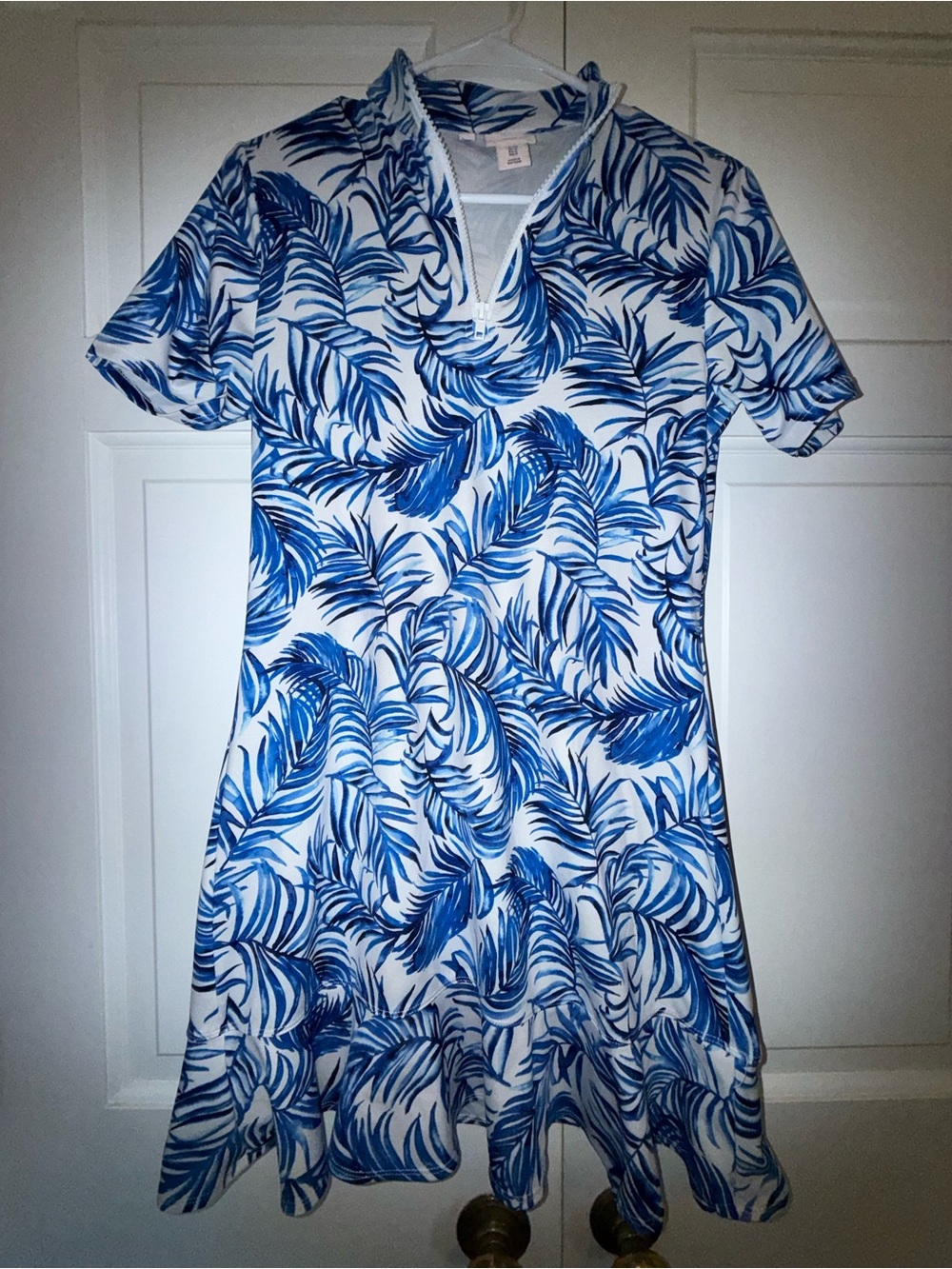 Tommy Bahama Blue and White Leaf-Print Short-Sleeve Dress